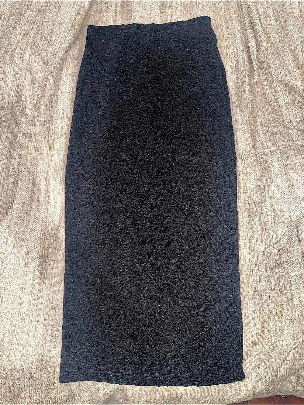 Textured Black Midi Skirt Like New